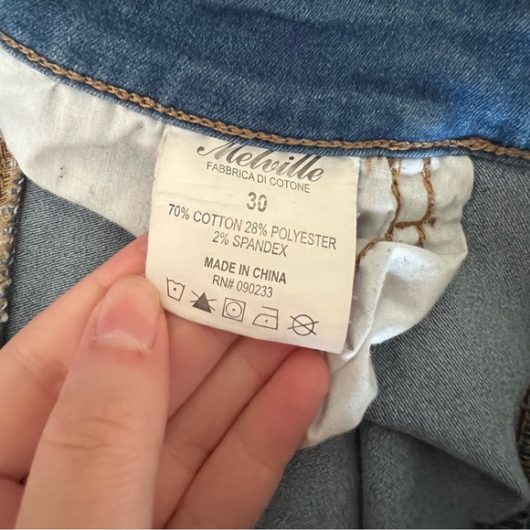 👖MELVILLE: Women’s size 30, blue straight leg jeans w/pockets, preowned. - Picture 3 of 8